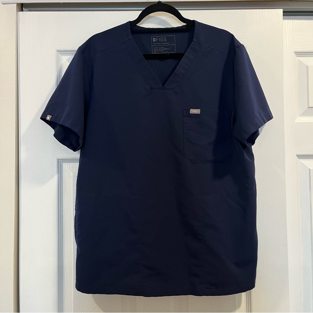 Figs SET Men's Deep Blue V-Neck Shirt